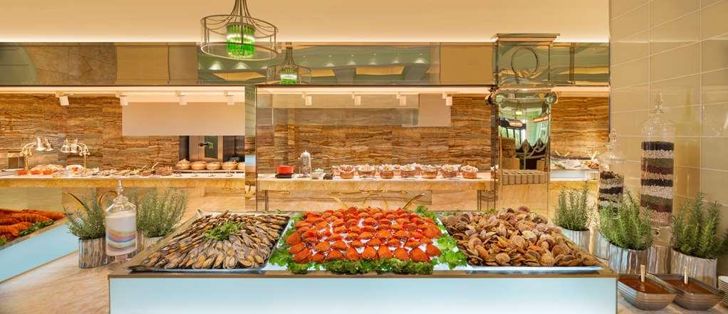 The Lin Hotel Taichung Restoran gambar Seafood at the buffet
