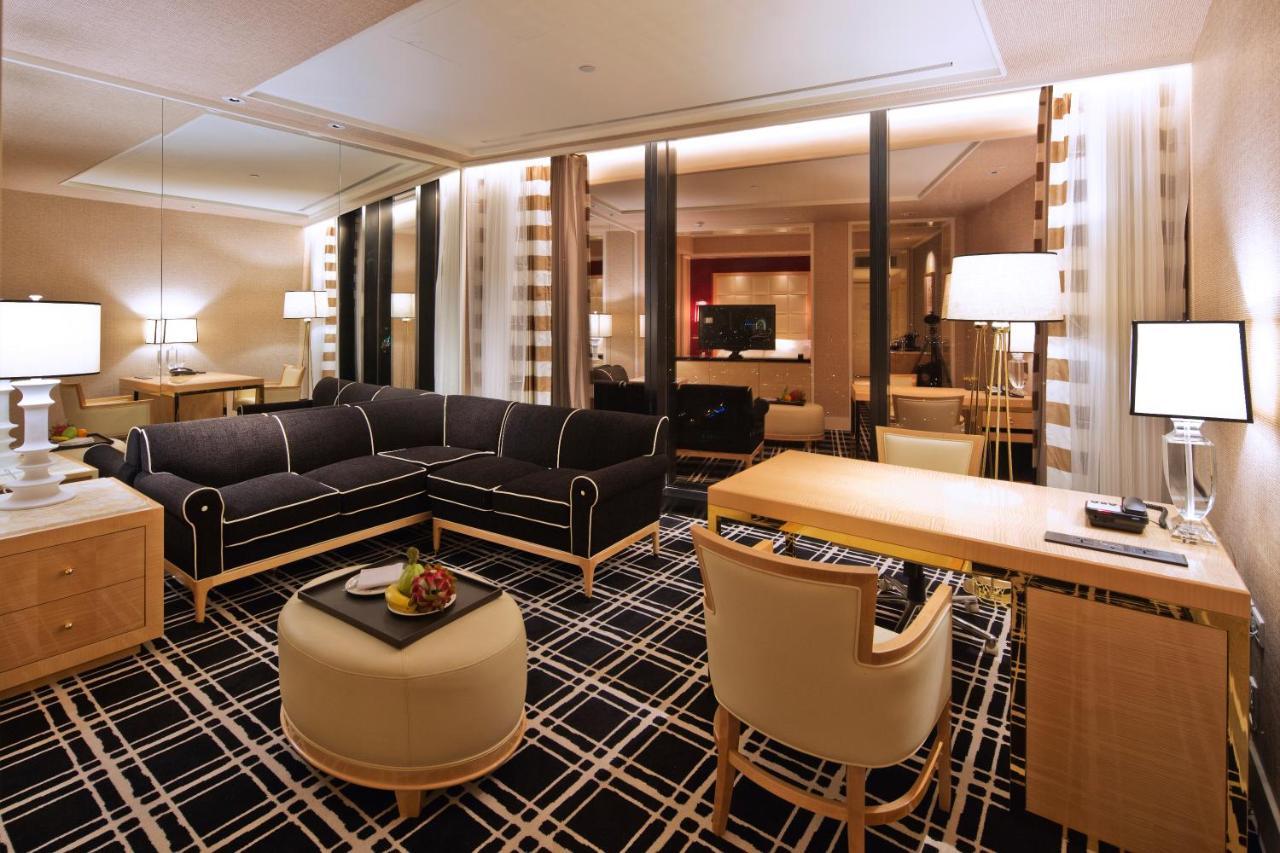 The Lin Hotel Taichung Luaran gambar The interior of a suite at the Mandarin Oriental, Seoul