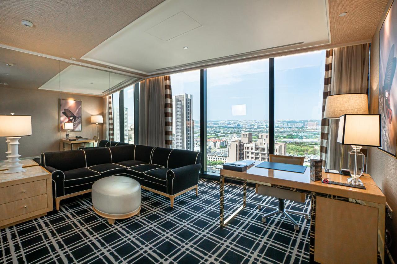 The Lin Hotel Taichung Luaran gambar A suite at the Conrad Tokyo