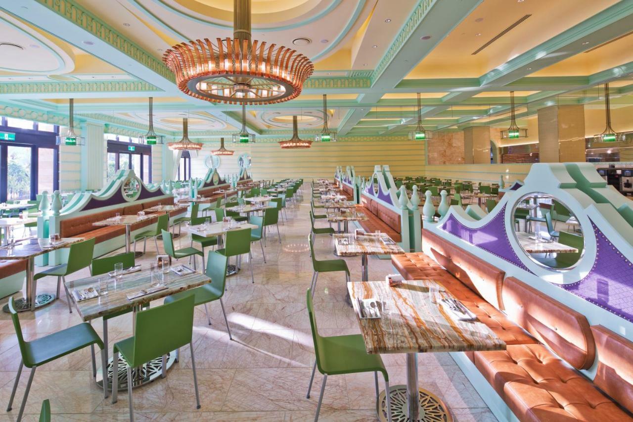 The Lin Hotel Taichung Luaran gambar The interior of the restaurant